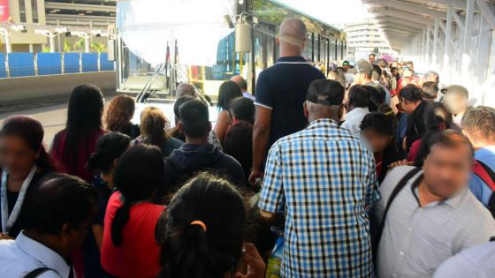 Au Victoria Square à Port-Louis : cacophonie