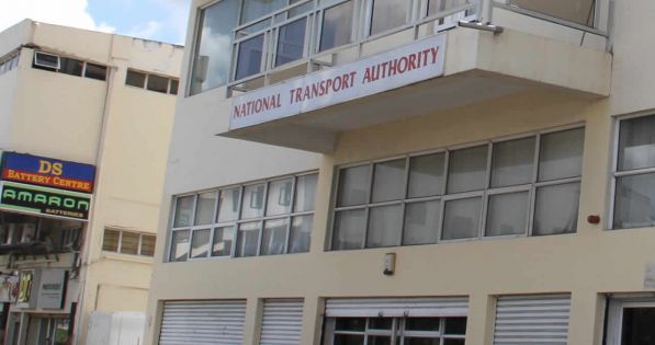 Licences de véhicules : des cadres de la NTA contestent les nouvelles mesures du ministère