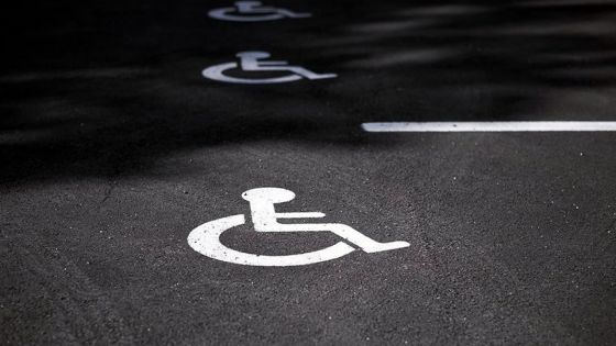 Difficultés à obtenir des coupons de parking pour handicapés : les conditions expliquées
