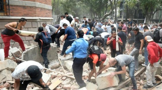 Un puissant séisme secoue Mexico