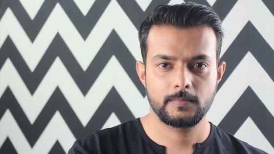 Parolier, compositeur, réalisateur - Vaibhav Bundhoo, l’homme-orchestre en Inde : « Travailler avec Udit Narayan est un rêve devenu réalité »