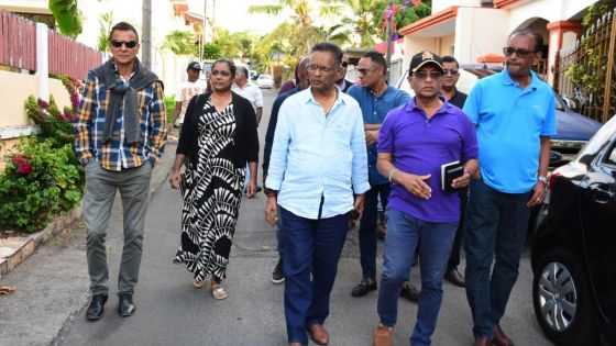 [En images] No. 19 : Porte-à-porte des candidats de l'Alliance du Changement à Plaisance