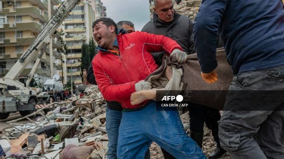 Séisme en Turquie et en Syrie: près de 2 000 morts, deuxième secousse puissante