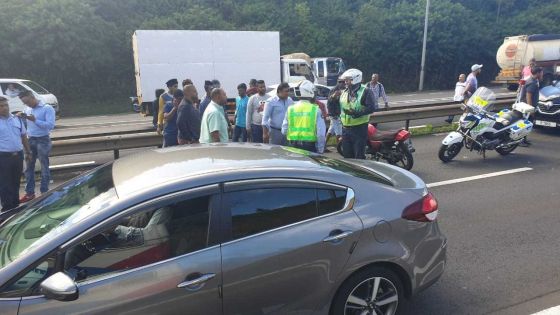 Pont Colville : une femme tuée en traversant l'autoroute