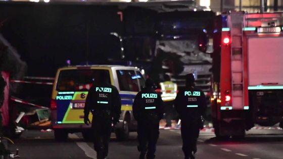 Un camion fonce dans un marché de Noël à Berlin : probable attentat terroriste, selon la police