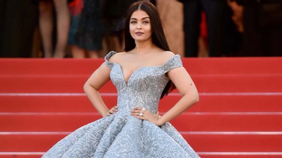 Festival de Cannes : Aishwarya Rai se prend pour Cendrillon