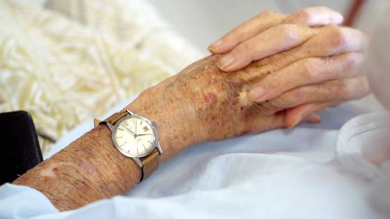 La nonagénaire s'est tirée avec beaucoup d'émotions.