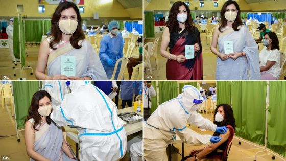 [En images] K. Nandini Singla et Kobita Jugnauth reçoivent leur première dose de Covaxin