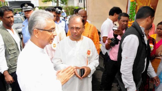 Pravind Jugnauth justifie sa «présence répétée» à Grand-Bassin