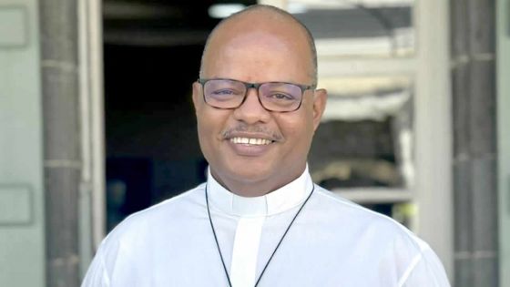 Michel Moura : de «kouper kann» à évêque de Rodrigues