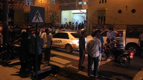 À Plaine-Verte jeudi soir : Pravind Jugnauth et Anwar Husnoo bousculés par des marchands ambulants
