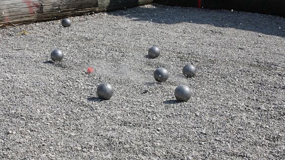  Boulet Rouge, Centre de Flacq : ils contestent le transfert de leur terrain de pétanque