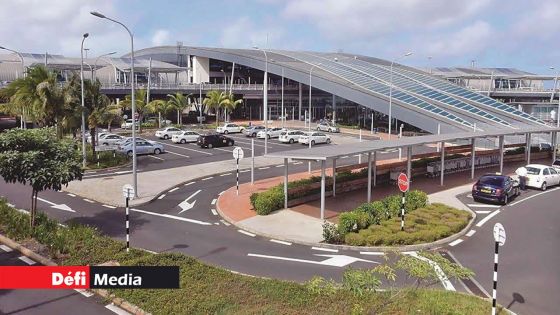 Ouverture de l’aéroport :À leur arrivée, les passagers seront soumis à un « swab test »