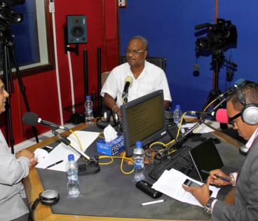 Radio Plus: unanimité autour de la révision des méthodes de la police