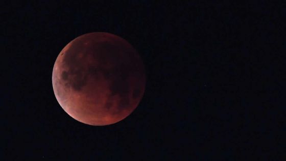Éclipse : la lune enfilera sa robe cuivrée ce vendredi soir