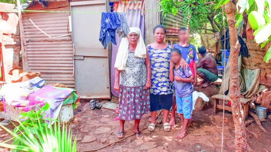 À Camp La Paille et Cité La Ferme, Bambous - Accumulations d’eau : des familles vivent les pieds dans l’eau 