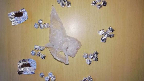 Cueilli avec de la drogue, un dealer à la police : «Mo pa pe gagne travay. Mo pe all trace enn lavie»