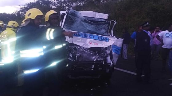 Rose-Belle : un mort dans une collision entre un minibus et un camion 