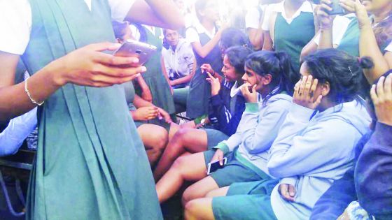 Frais d’examens du HSC : les étudiantes du Lady Sushil Ramgoolam SSS rassurées 