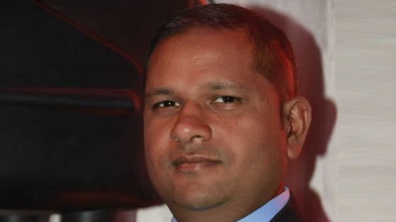 Kalyan Tarolah : «Je n’étais pas en compagnie d’une conseillère dans un champ de canne»