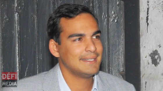 Pétition électorale à Curepipe/Midlands : le beau-père du député identifie l’agent de sécurité d’Adrien Duval