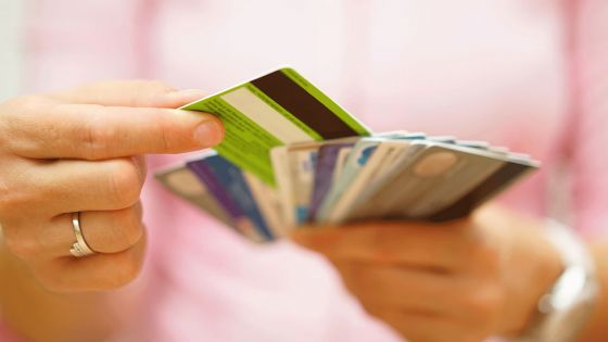 Credit Cards : the Saviour or a Debt Trap?