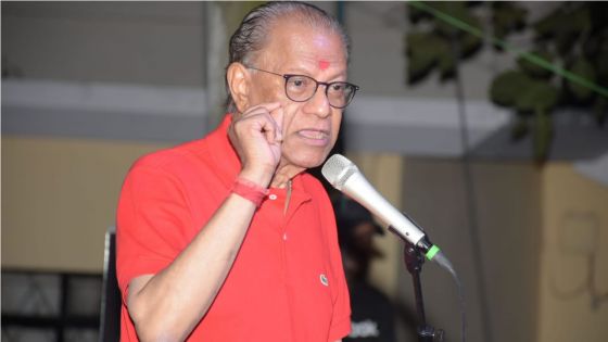 «C’est la première fois dans l’histoire politique de Maurice qu’un Premier ministre sortira du no 10», dit Navin Ramgoolam
