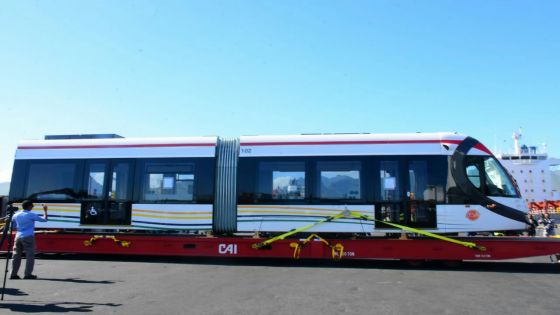 Metro Express : le second Light Rail Vehicle est arrivé 