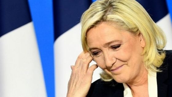 Après sa défaite, Marine Le Pen mise sur les législatives