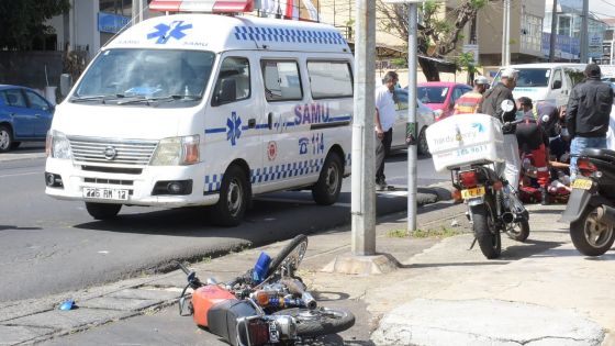 Accident à Coromandel : un jeune motocycliste blessé