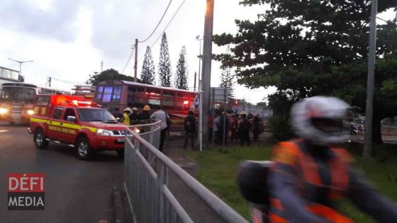 Flacq : un cycliste meurt dans une collision avec un bus