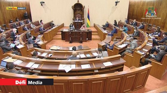 Parlement : la motion de blâme contre le gouvernement rejetée