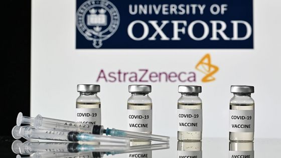 Covid-19: le vaccin d'AstraZeneca réduit la transmission après une dose, selon une étude d'Oxford