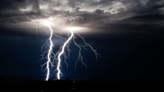 Météo : averses orageuses et risques d’accumulations d’eau attendus ce samedi