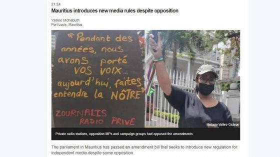 «Mauritius introduces new media rules despite opposition», titre BBC