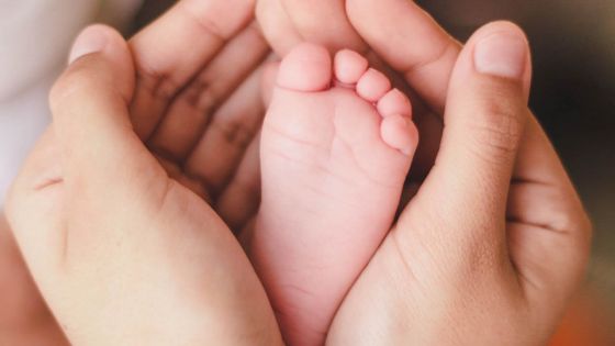 Le premier bébé de 2023 à Maurice est né à minuit exactement