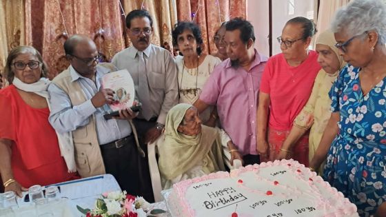 Rookho Temil et Bibi Shumshoodeen : des centenaires exemplaires de résilience