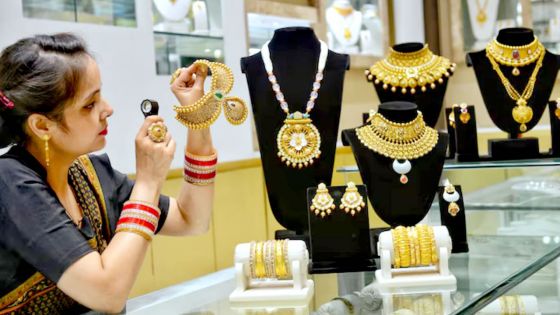 Flambée de l’or : les Mauriciens paient 30 % de plus pour les bijoux cette année 