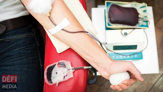 Mega Blood Donation : 100 pintes de sang récoltées à 10 h 30