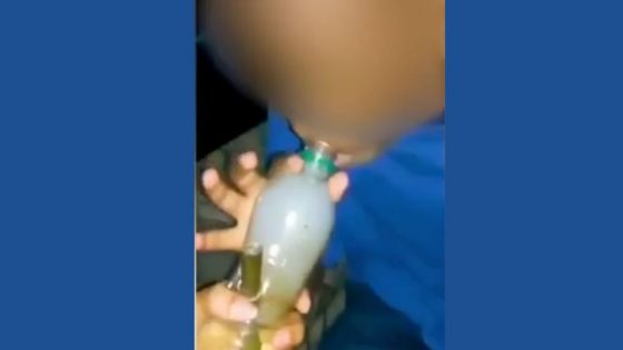 Drogue : un enfant de 10 ans fume du cannabis dans un bong