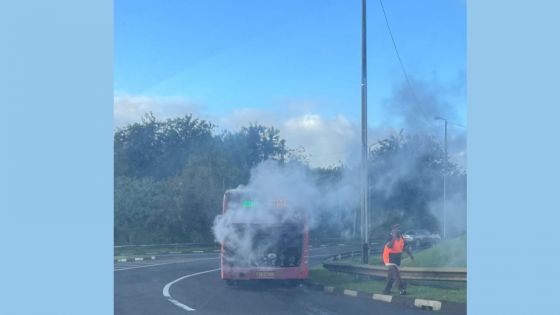 Réduit : incendie dans un bus