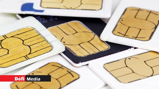 TIC : le réenregistrement des cartes SIM continue, la polémique aussi