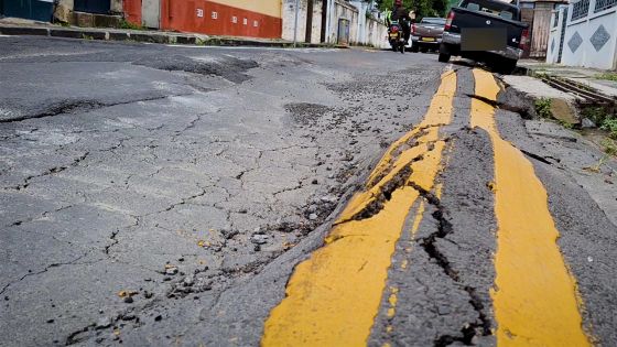 Rue Mgr Gonin, Port-Louis : Entre danger et désespoir pour des automobilistes et les piétons