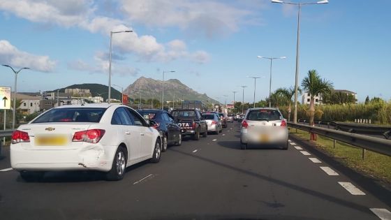 Phoenix : la circulation en direction de Port-Louis au ralenti