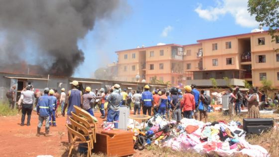 Maisons ravagées par les flammes à Cité Longère : la police soupçonne un acte criminel 