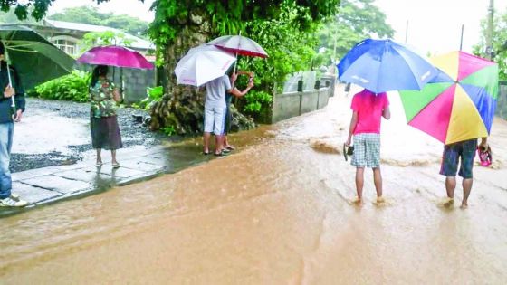 Catastrophes naturelles : le NDRRMC veut préparer les Mauriciens à des gestes qui peuvent les sauver 