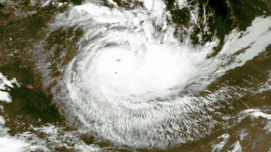 Le cyclone tropical Joaninha à environ 140 kilomètres des côtes de Rodrigues