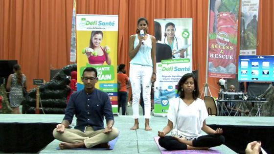 Salon de la famille et de la santé : Classe de yoga avec Art of Living Foundation