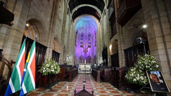 Afrique du Sud: début de la messe de requiem de Mgr Desmond Tutu