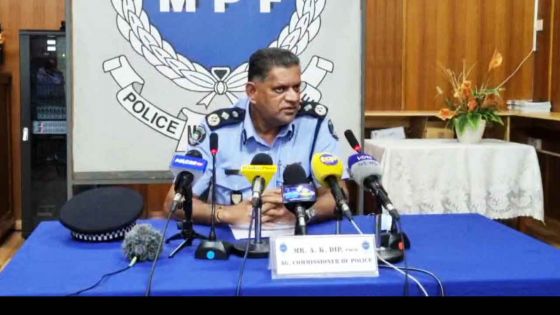 Suivez la conférence de presse du Commissaire de Police Anil Kumar Dip